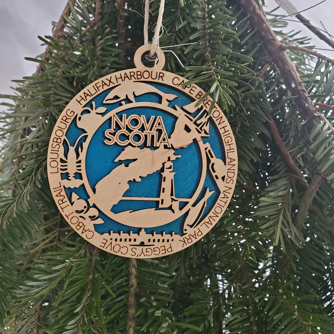 Canadian Province Ornament & Territory – A Wooden Tribute to Your Corner of Home