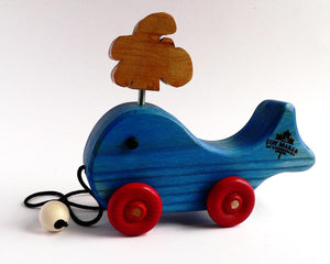 Pull Whale with Spout Toy